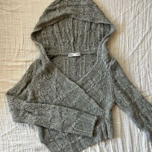 Zara V-Neck Gray Cable Knit Sweater